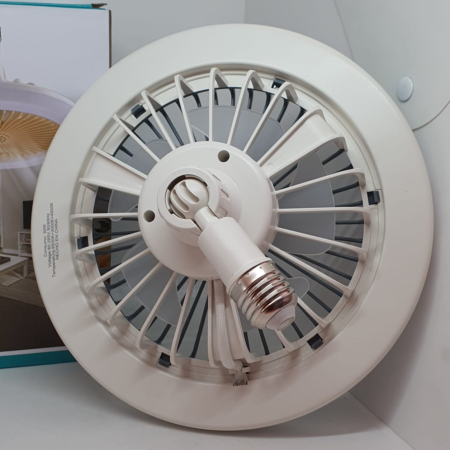 LÁMPARA LED DE TECHO CON VENTILADOR